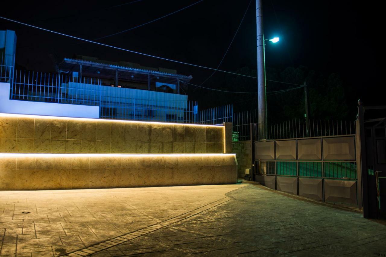 The Hill House Villa Kato Daratso Exterior foto